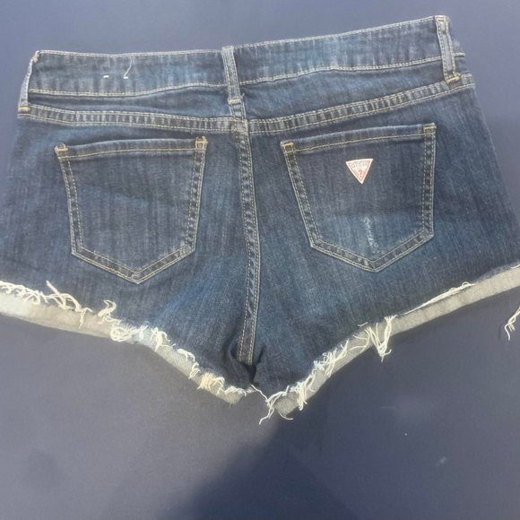 Guess shorts - Picture 2 of 2